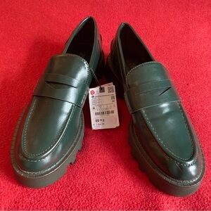 ZARA Sz 40 Chunky Sole Forest  Green Penny Round Toe Y2K Loafers NEW WITH TAGS